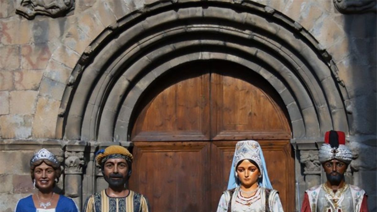 Imagen de los Gegants de La Seu. - COLLA DE GEGANTERS I GRALLERS DE LA SEU D’URGELL