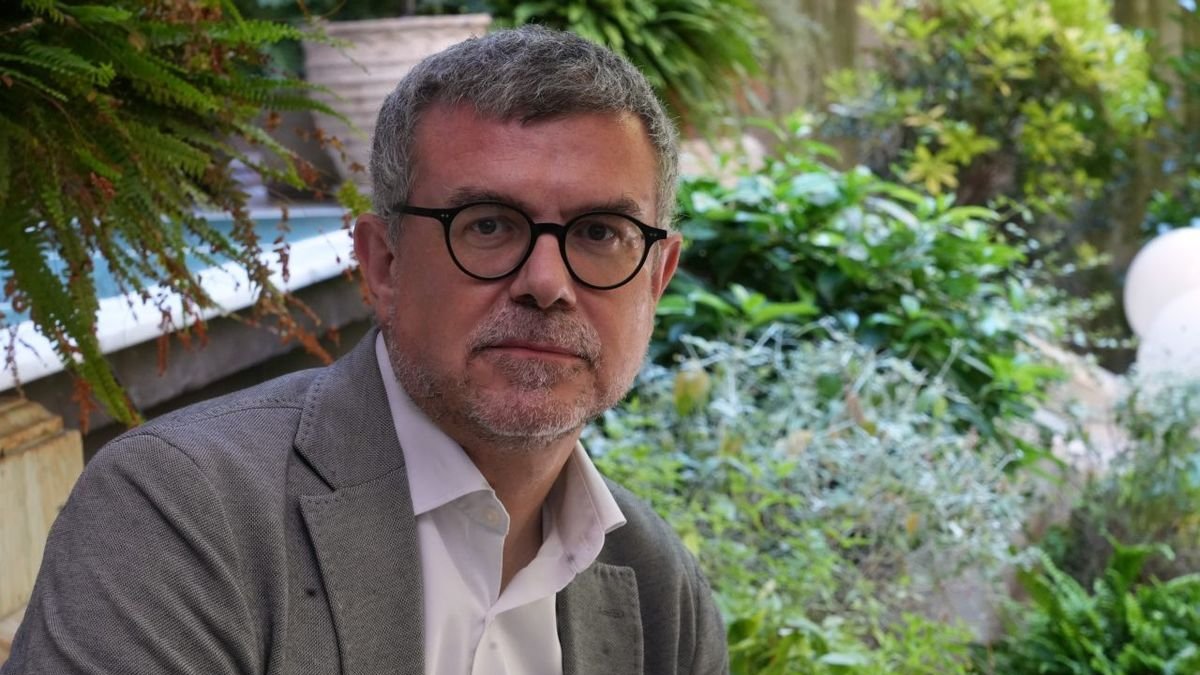 El escritor y periodista barcelonés Jaume Clotet presentará hoy en Lleida su nueva novela. - ACN