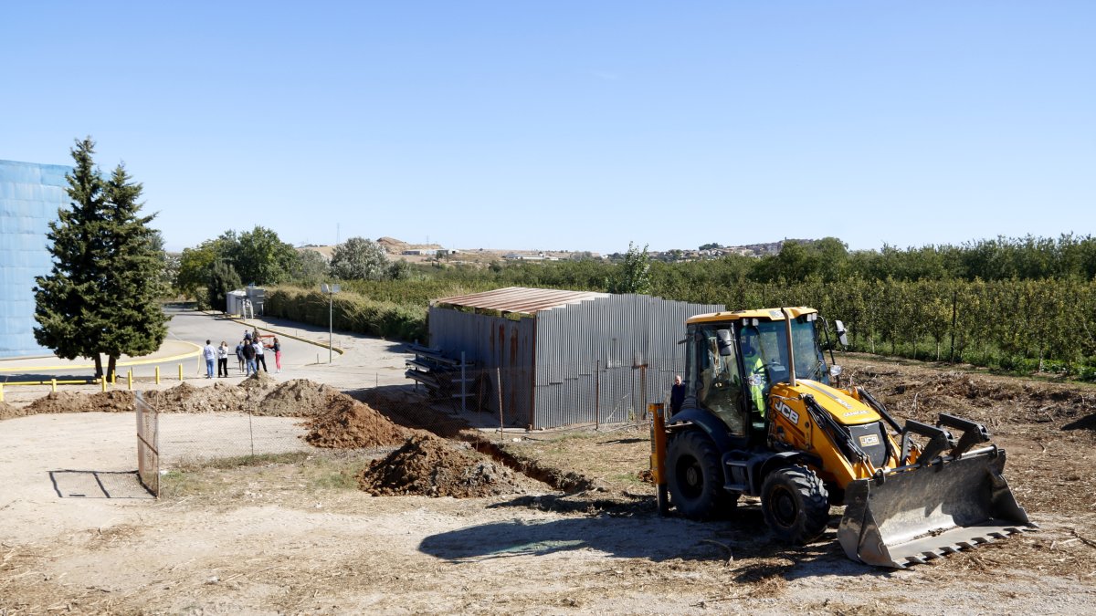 Obres de la nova planta de gasificació a Tracjusa.