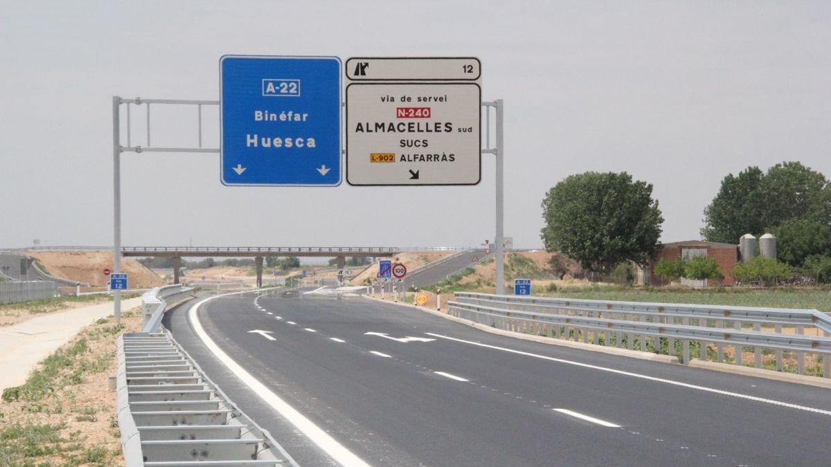 L’entrada en servei de l’A-22 aquest dimecres redueix a poc més d’una hora la durada del trajecte amb cotxe entre Lleida i Osca.