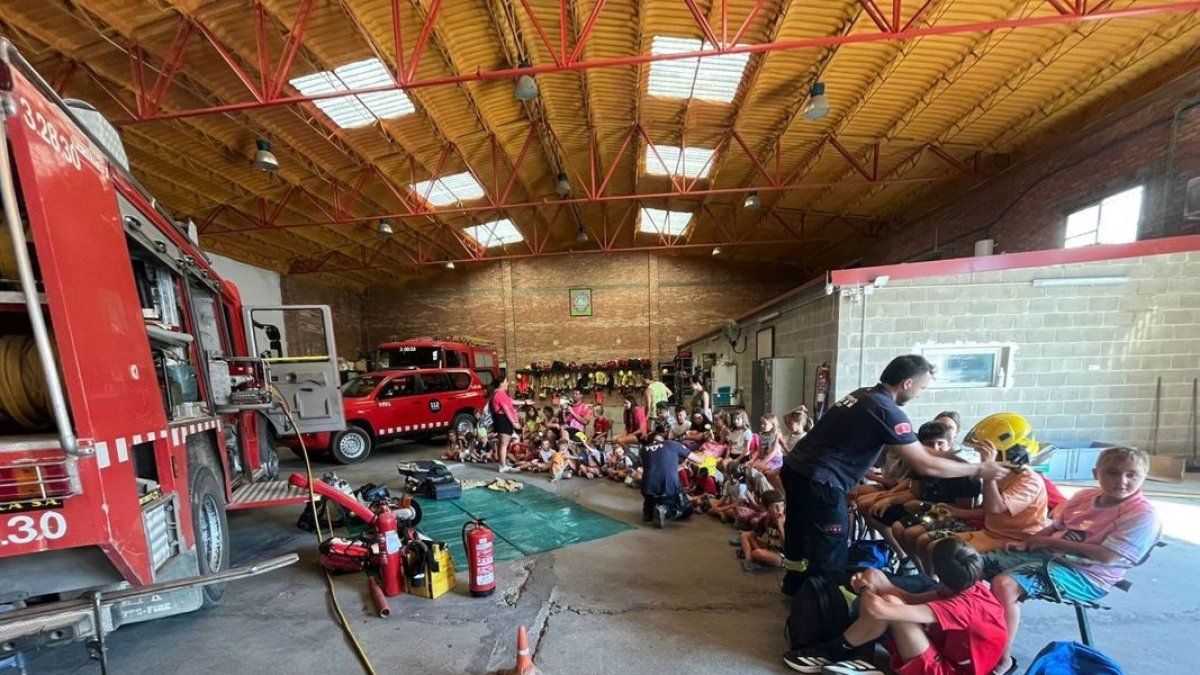 Almacén municipal que acoge desde 2022 al cuerpo de Bomberos Voluntarios de Seròs. - BOMBERS SERÒS