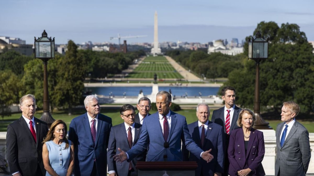 Líderes republicanos dan explicaciones sobre el cierre del Gobierno federal de EEUU. - EFE