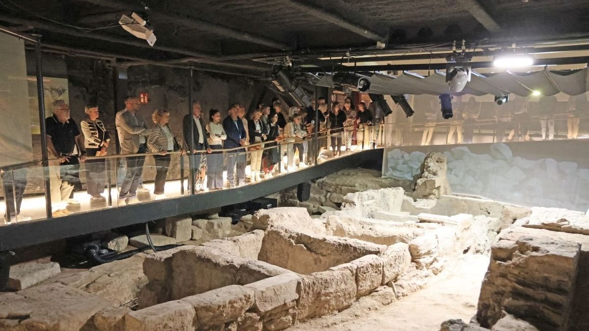 Inauguración ayer de las adoberías y las proyecciones para divulgar su historia. - AMADO FORROLLA