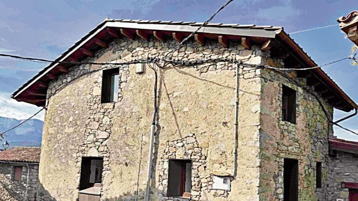 La casa está situada en la plaza de Travesseres. - F.S.