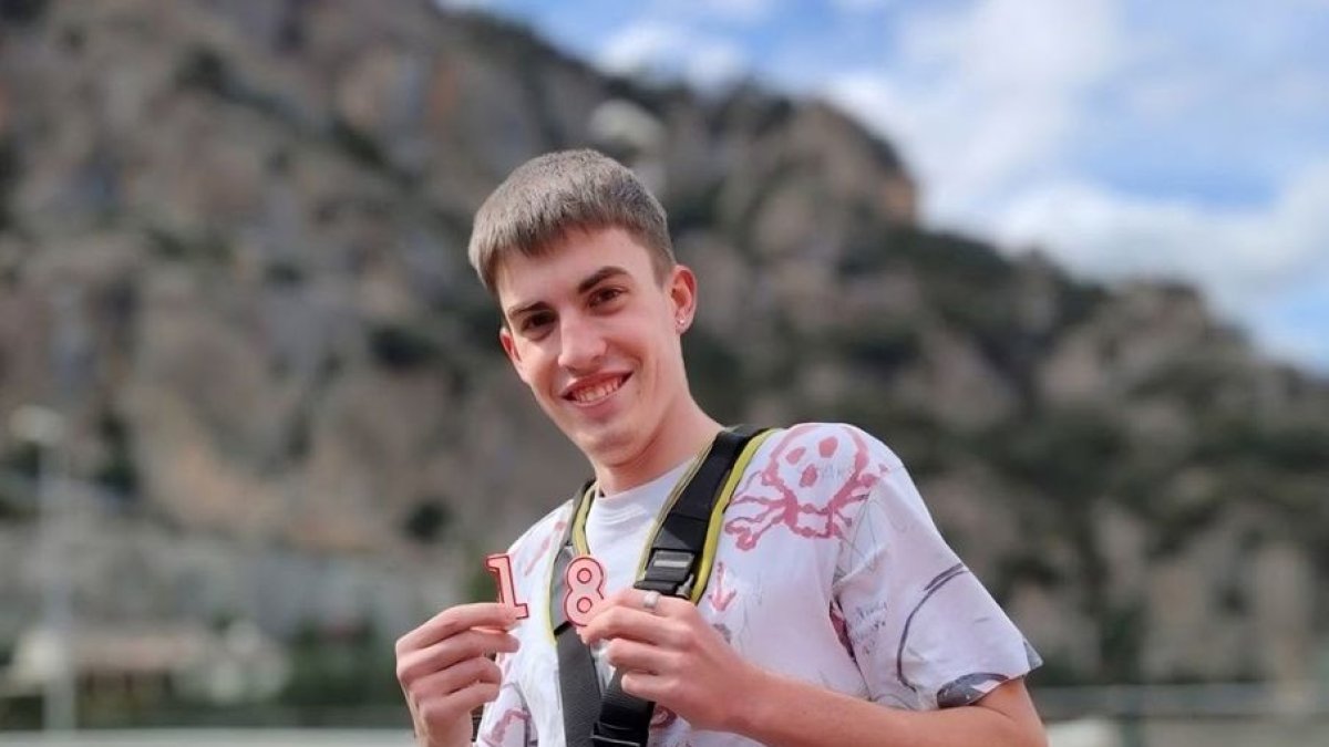 El Juan, de 18 anys, va morir el 21 d’agost després de ser apunyalat per un menor en un portal a Tàrrega. - SILVIA GUERRERO