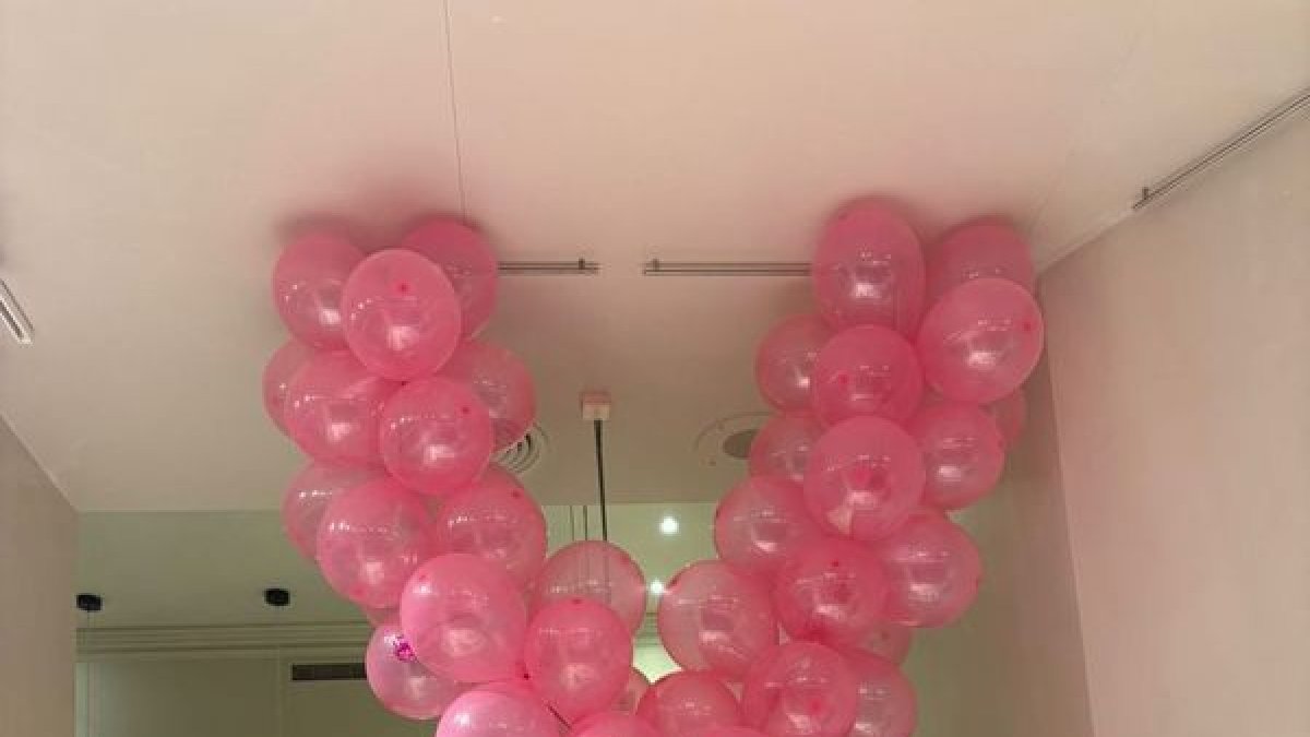 Los comercios de la Zona Alta se tiñen de rosa contra el cáncer de mama - ASS. COMERCIANTS ZONA ALTA