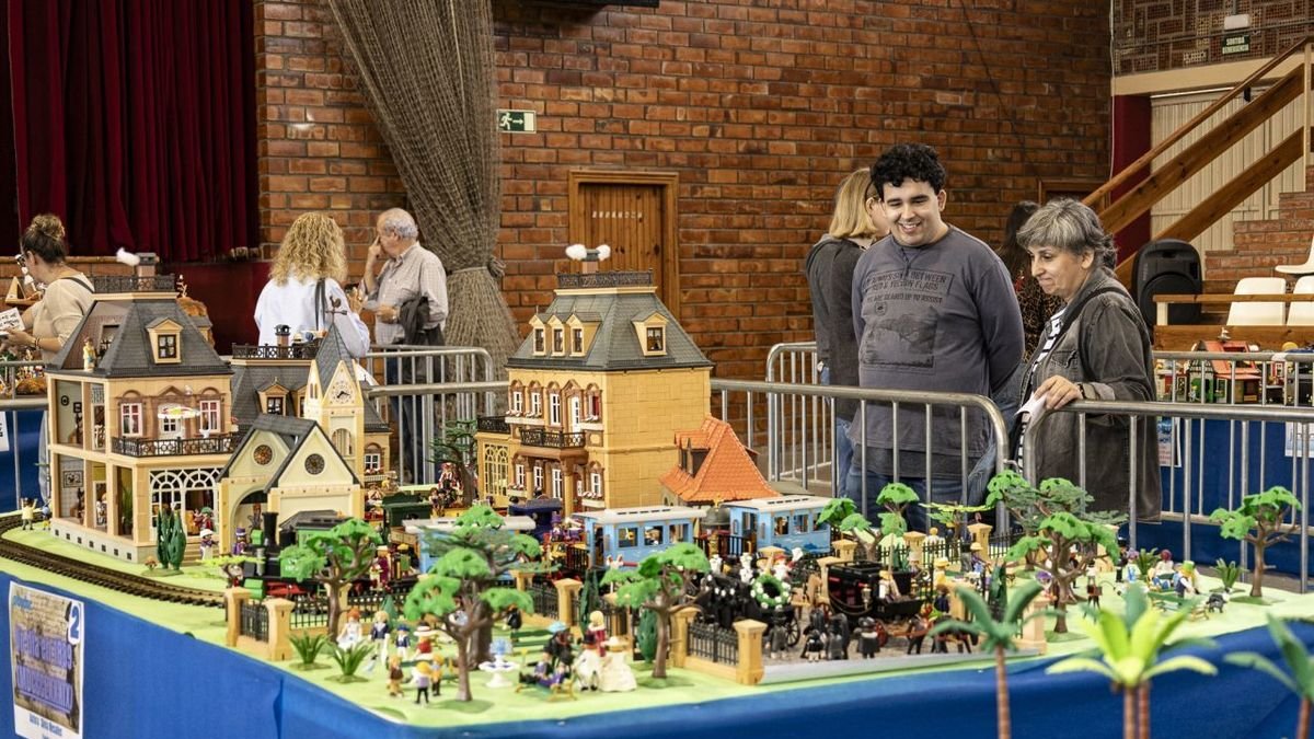 Imatge ahir d’una de les prop de 40 grans maquetes que es van exposar. - INGRID SEGURA