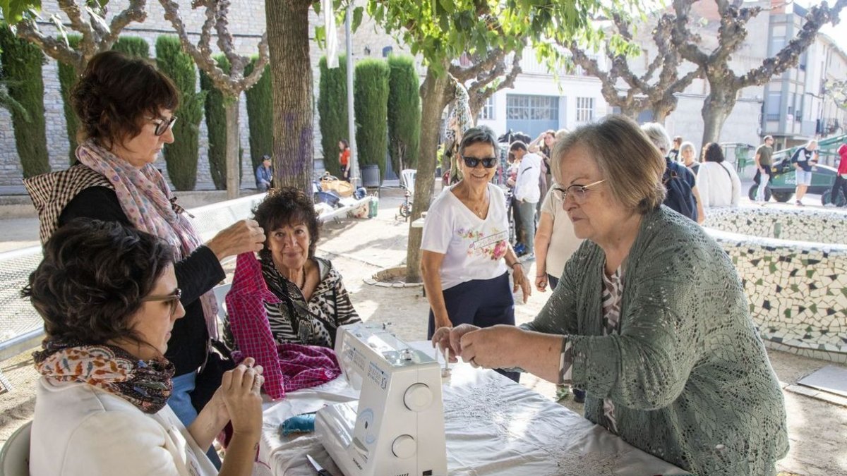 Taller per transformar peces de roba velles. - LAIA PEDRÓS