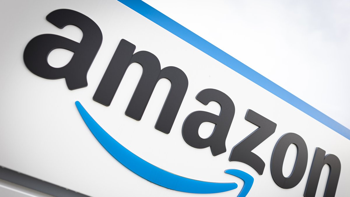 Un logotip d'Amazon.