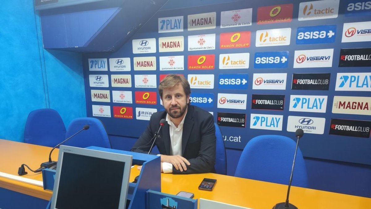 Marc Torres, ahir durant la seua compareixença davant dels mitjans. - JCMC