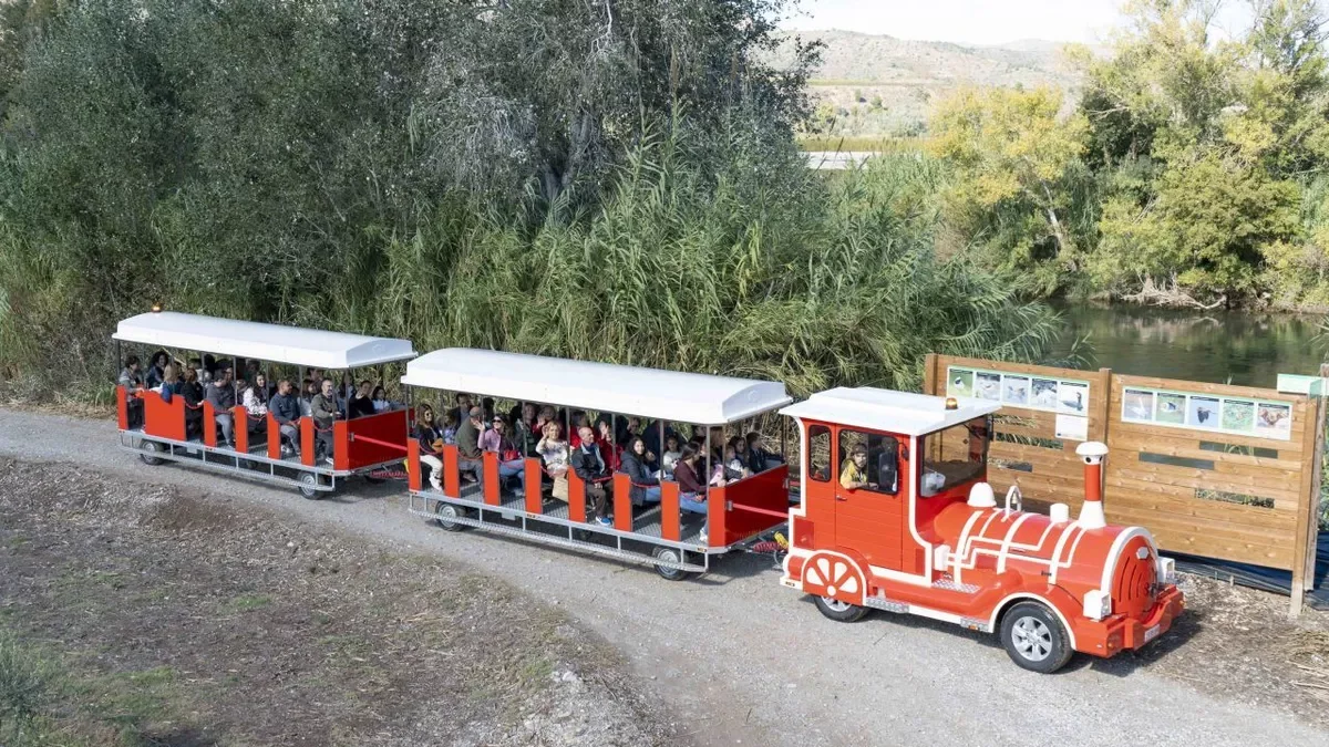 Los visitantes pudieron degustar productos de proximidad. - ANIOL MORAL