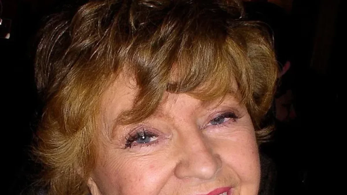Prunella Scales.