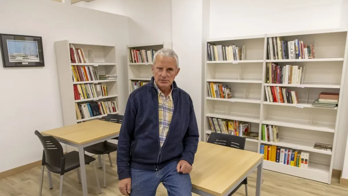 Ramon Soler Galobardes, responsable de la Fundació Galobardes, en el nuevo local de la calle Templers. - JORDI ECHEVARRIA