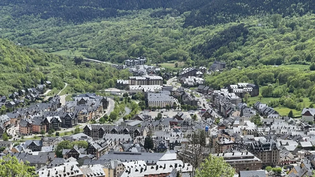 Imatge d’arxiu d’una vista aèria de Vielha. - SEGRE