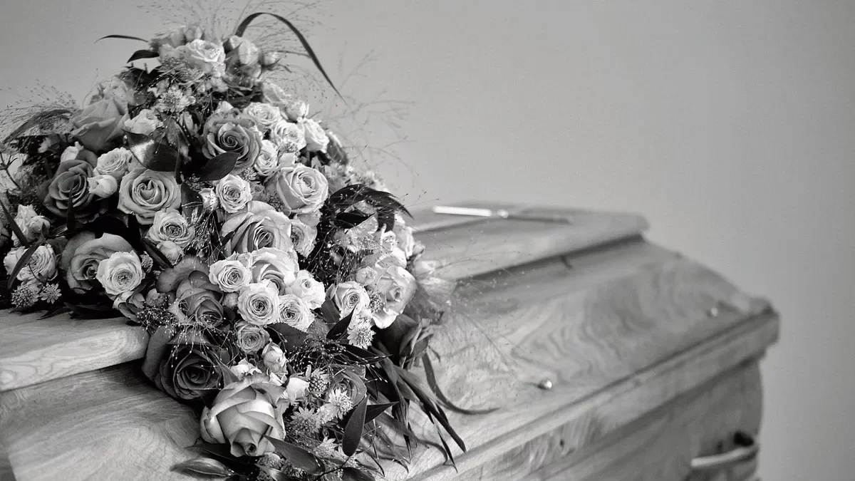 Les funeràries ofereixen a Lleida serveis sense vetllatori per 1.800 € i ofertes prèmium de 4.600. - MARIO WALLNER/PEXELS