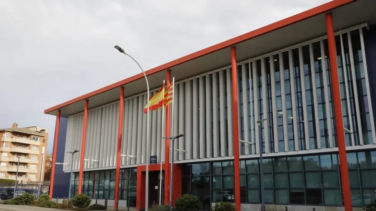 Imagen de archivo de la comisaría de los Mossos en Lleida, situada en la calle Sant Hilari. - SEGRE
