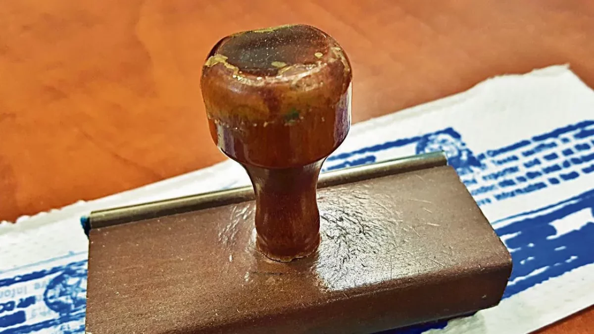 Las donaciones de bienes entre familiares se registran ante notario. - PXHERE (CCO)