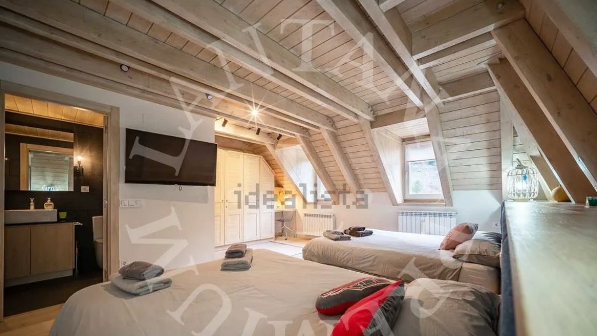 L’interior d’una casa a la venda per 3 milions d’euros a la província de Lleida.