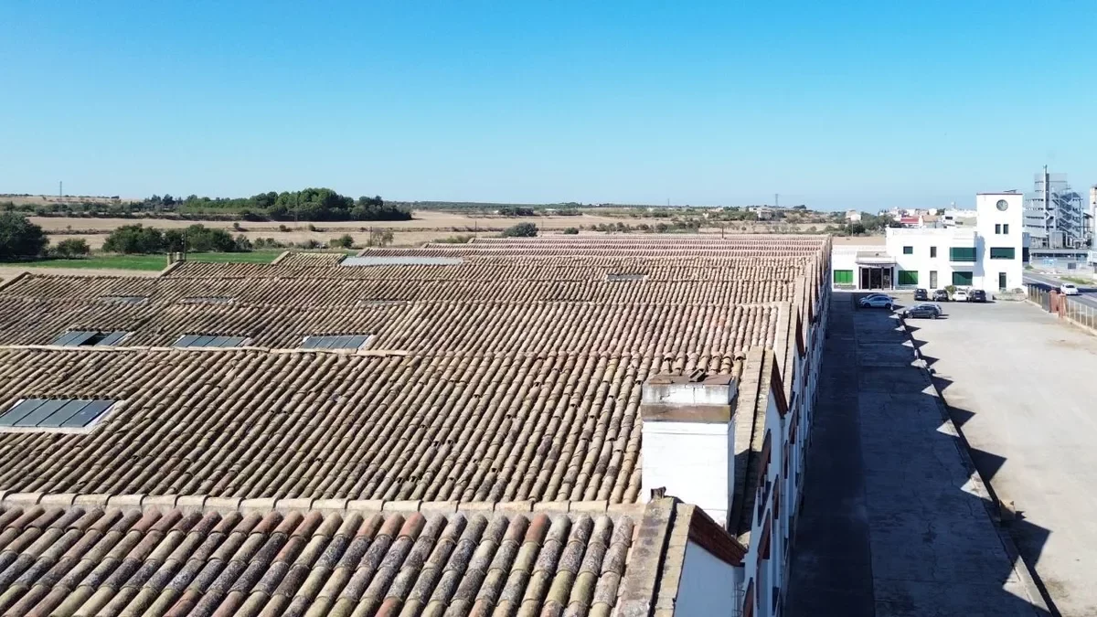 Con esta intervención se habrán reparado 14 de las 19 naves. - AJUNTAMENT DE TÀRREGA