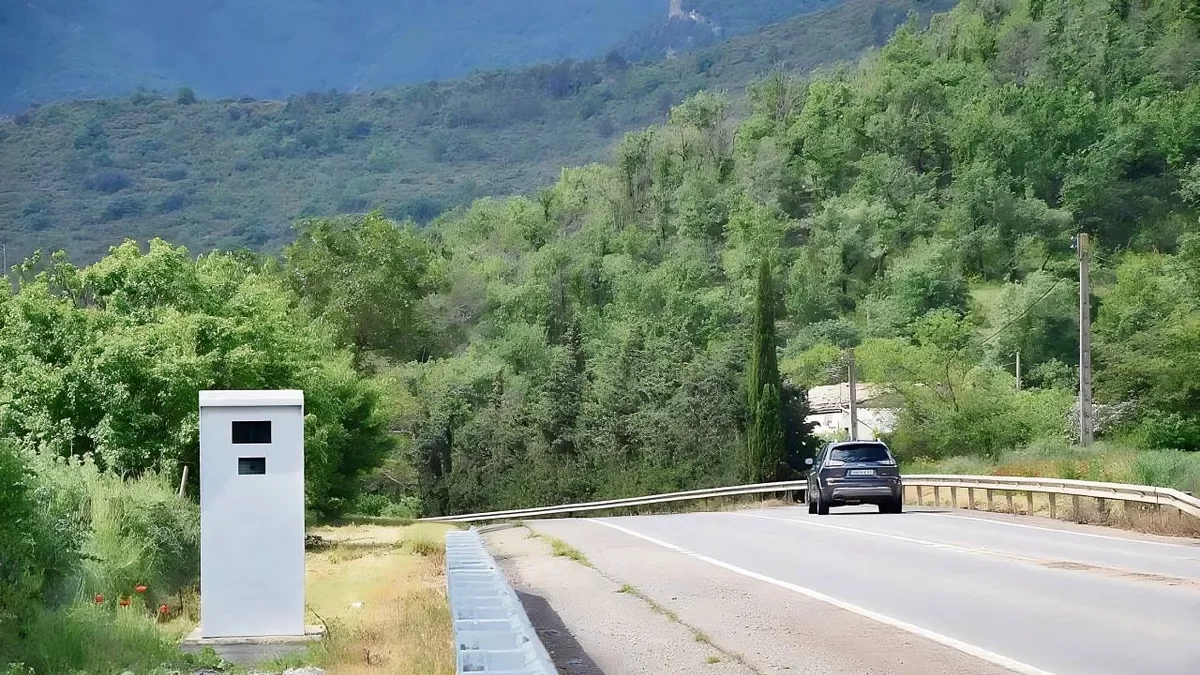 El Servei Català de Trànsit ha trasladado el radar de Coll de Nargó para tratar de aumentar su rendimiento. - C. SANS