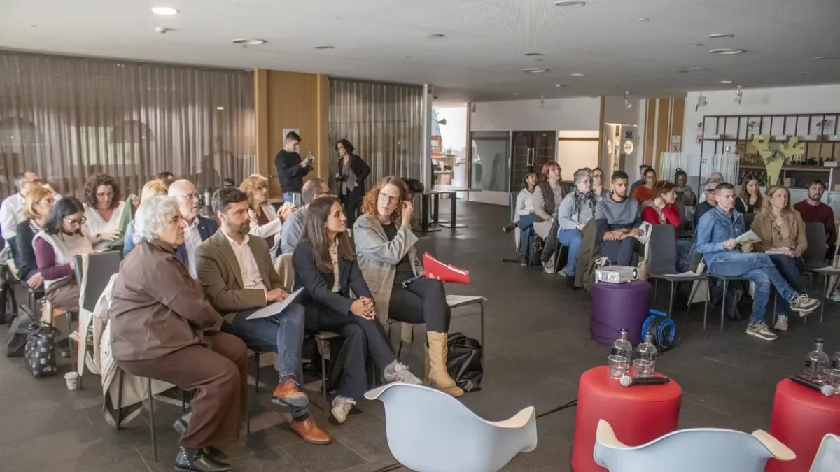 Presenten la macroenquesta sobre discriminació a Catalunya a la Llotja - ÀLEX SAMPER