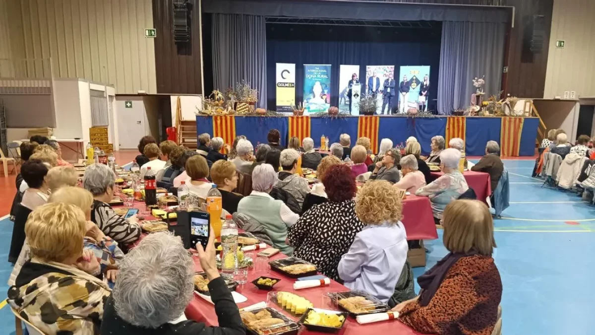 El Pla d’Urgell rinde homenaje a las mujeres rurales de la comarca - CONSELL DEL PLA D’URGELL