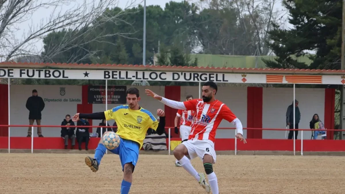 El Bell-lloc i el Seròs van protagonitzar un partit igualat que va acabar amb victòria local. - JOAN GÓMEZ