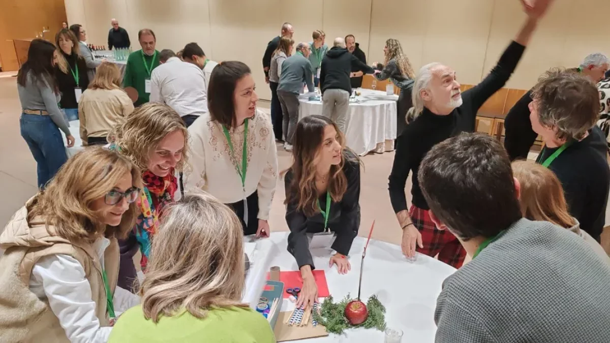 Uno de los juegos participativos celebrados durante la velada. - AGRUPEM