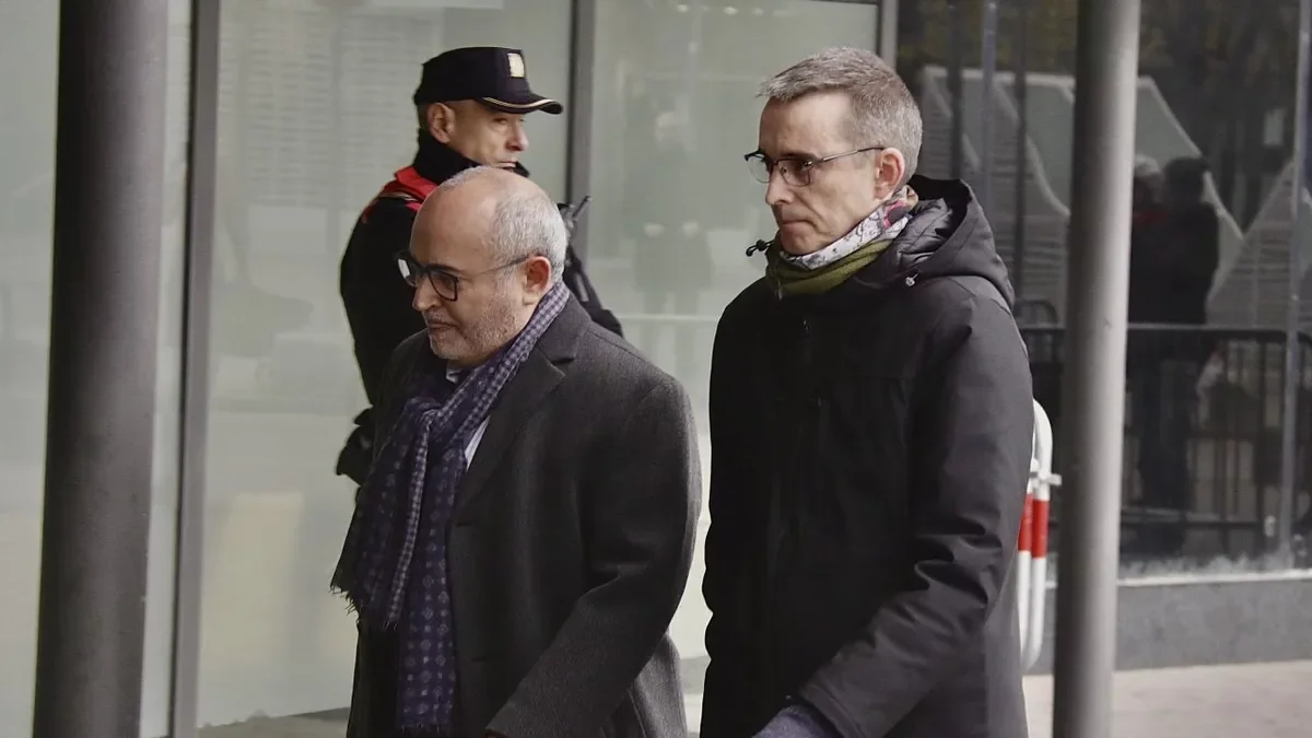 Santi Laiglesia llegando a los juzgados con su abogado. - ACN