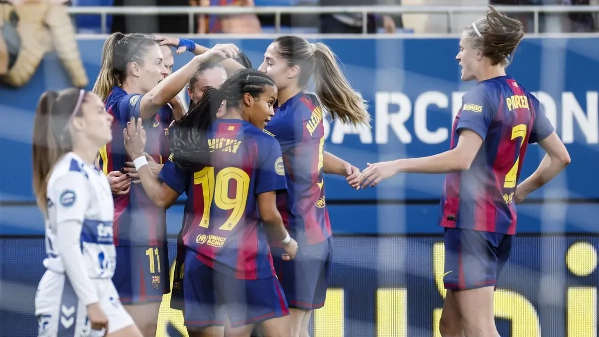 Les jugadores blaugrana celebren un dels dos gols. - EFE