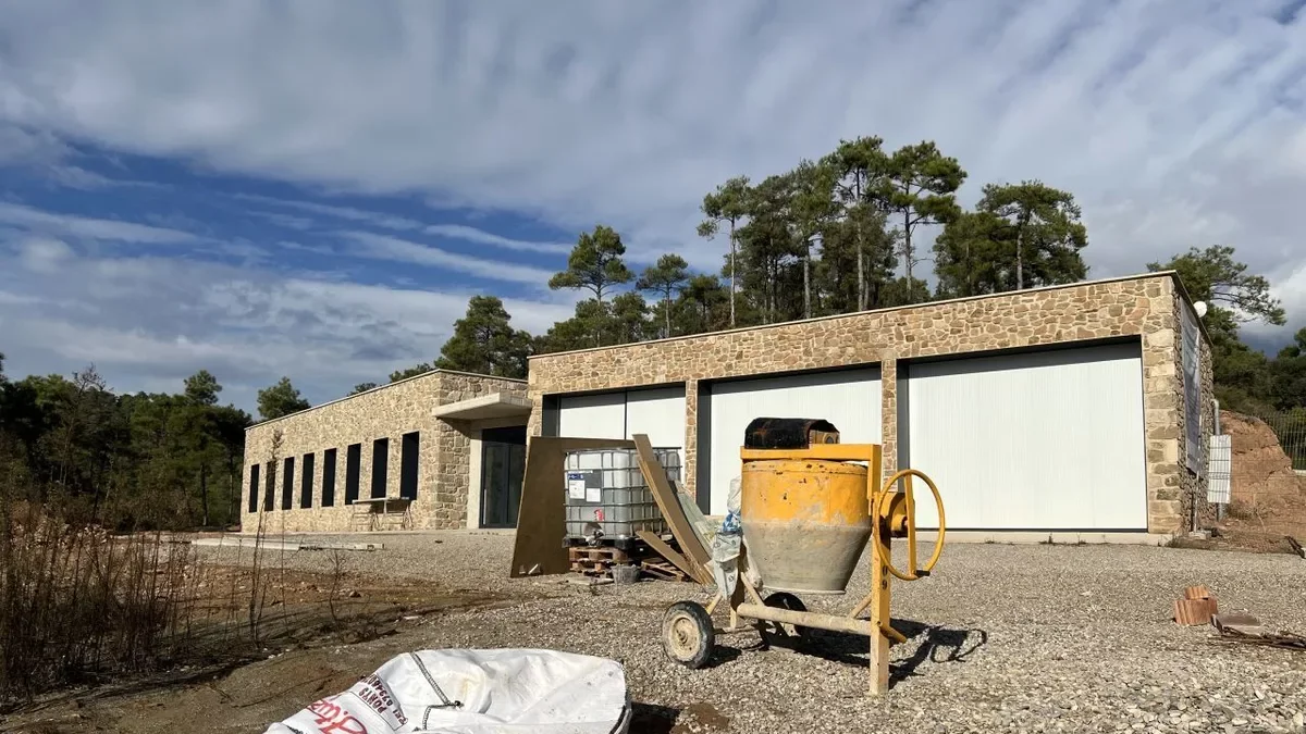 Obres del futur centre nàutic de la Baronia de Rialb. - ACN