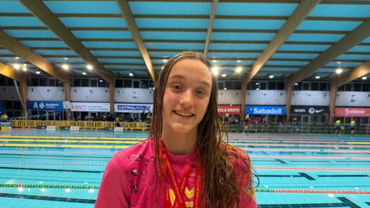 Sara Mateu, del CN Lleida, con sus medallas.
