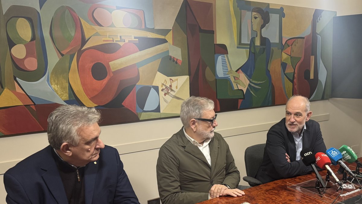 Jaume Saltó, Fèlix Larrosa y Oriol Oró, esta mañana en rueda de prensa.