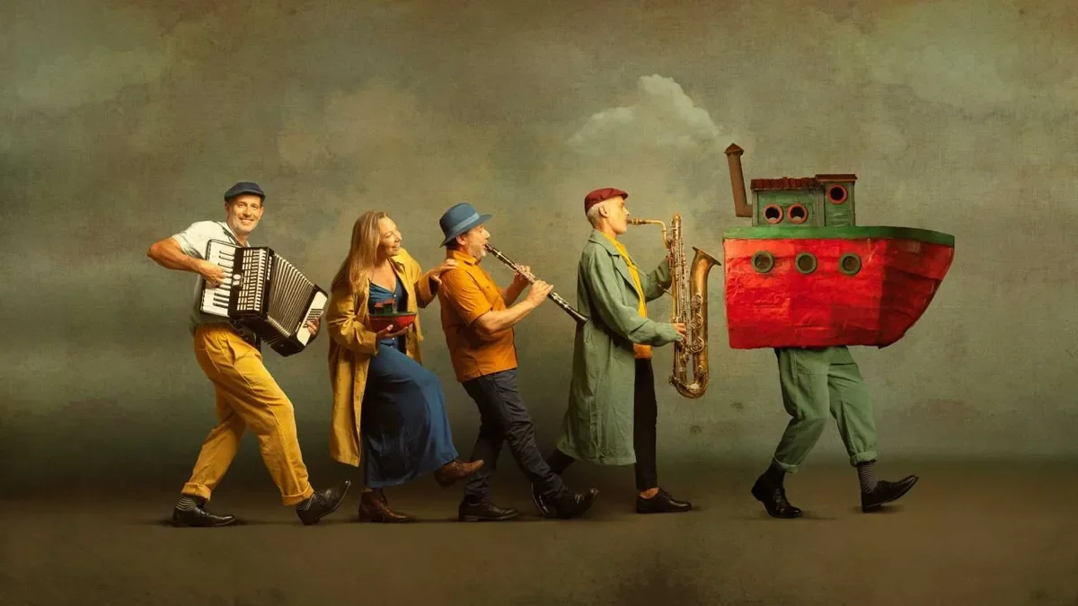 Músicos y actores del espectáculo musical infantil ‘Juguem?’. - CAIXAFORUM LLEIDA