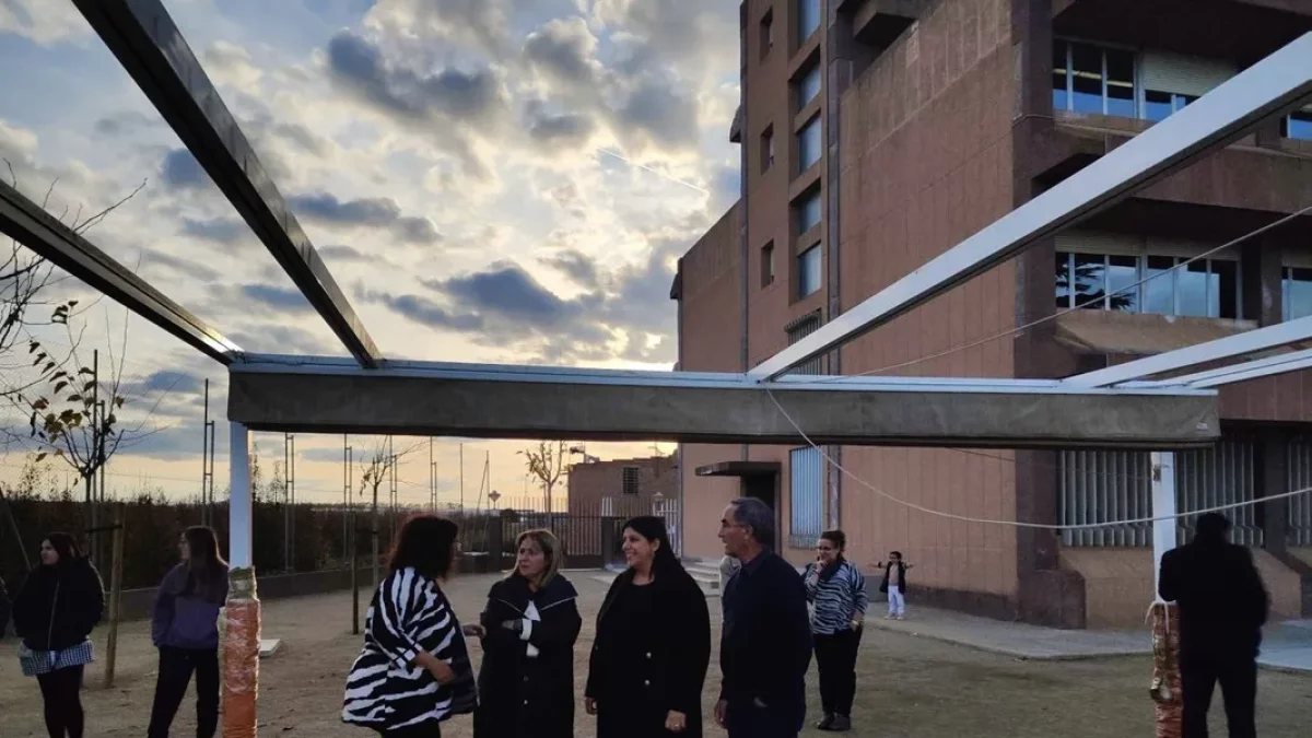 Visita d’obres als treballs acabats en la primera fase al col·legi Francesc Feliu. - A.A.