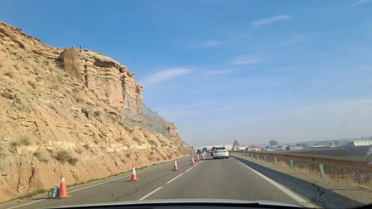 Voladures per evitar accidents per despreniments a Aitona