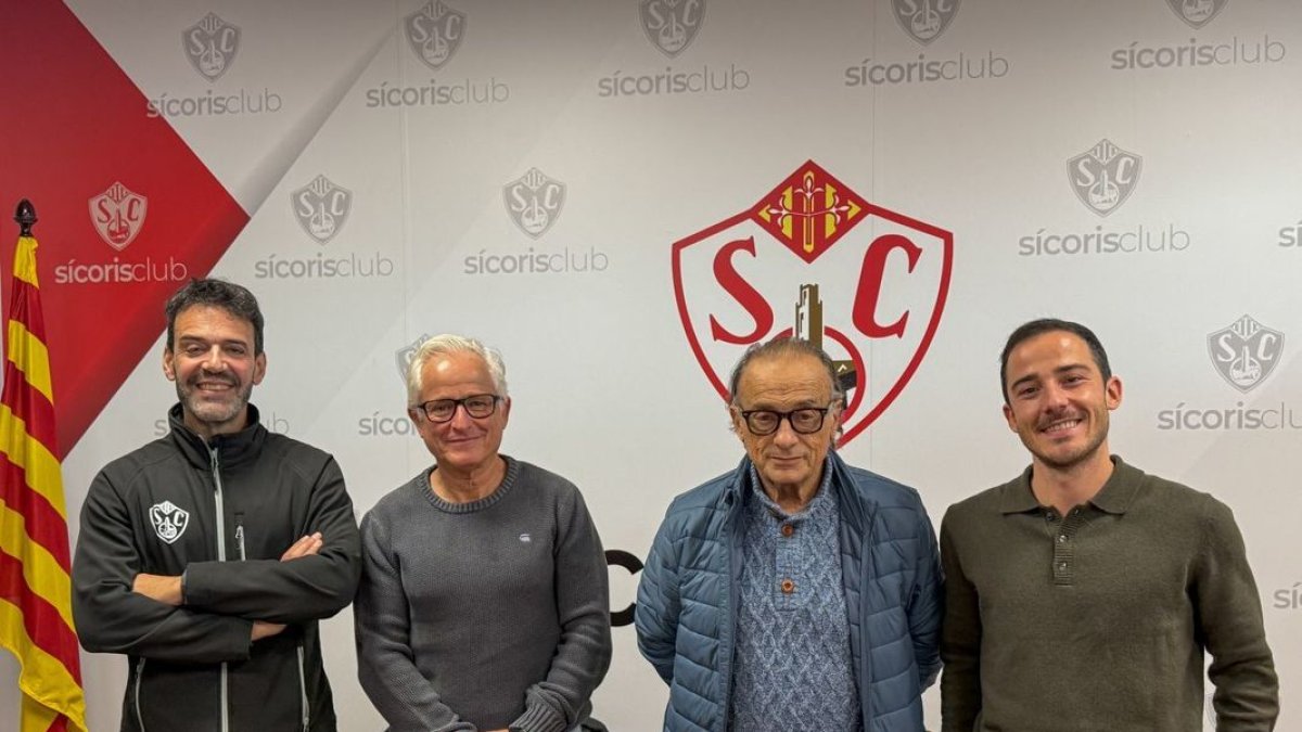 Un projecte comunitari- Sícoris XC360 vol crear una comunitat activa dins del club. A la foto, d’esquerra a dreta, Miquel Piñol, Manel Mullor, Eduard Abella i Roger Canadell, durant la presentació de la nova secció que va tenir lloc a les instal·lacions del club. - SÍCORIS CLUB