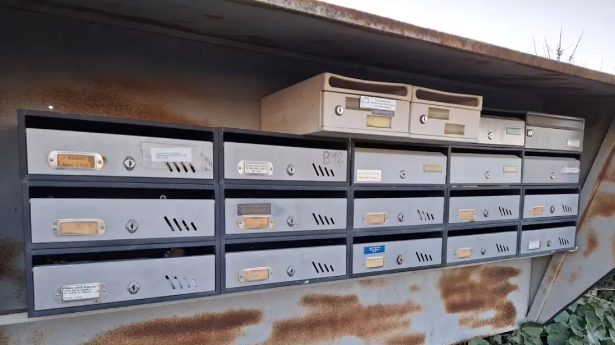 Bústies de la partida de Grealó que sí que estan retolades. - AV HORTA SUD