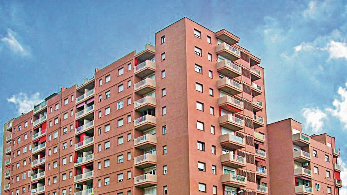 Una vista més actual de l'edifici del Shopping Lleida.