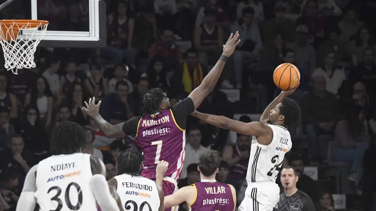 Imagen del partido del año pasado ante el Real Madrid. - SANTI IGLESIAS