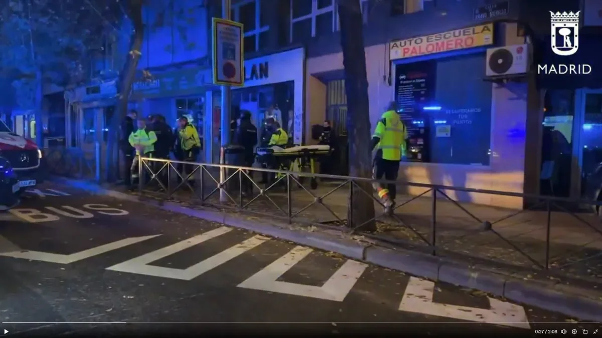 Los servicios de emergencias acudieron al lugar del suceso. - EMERGENCIAS MADRID