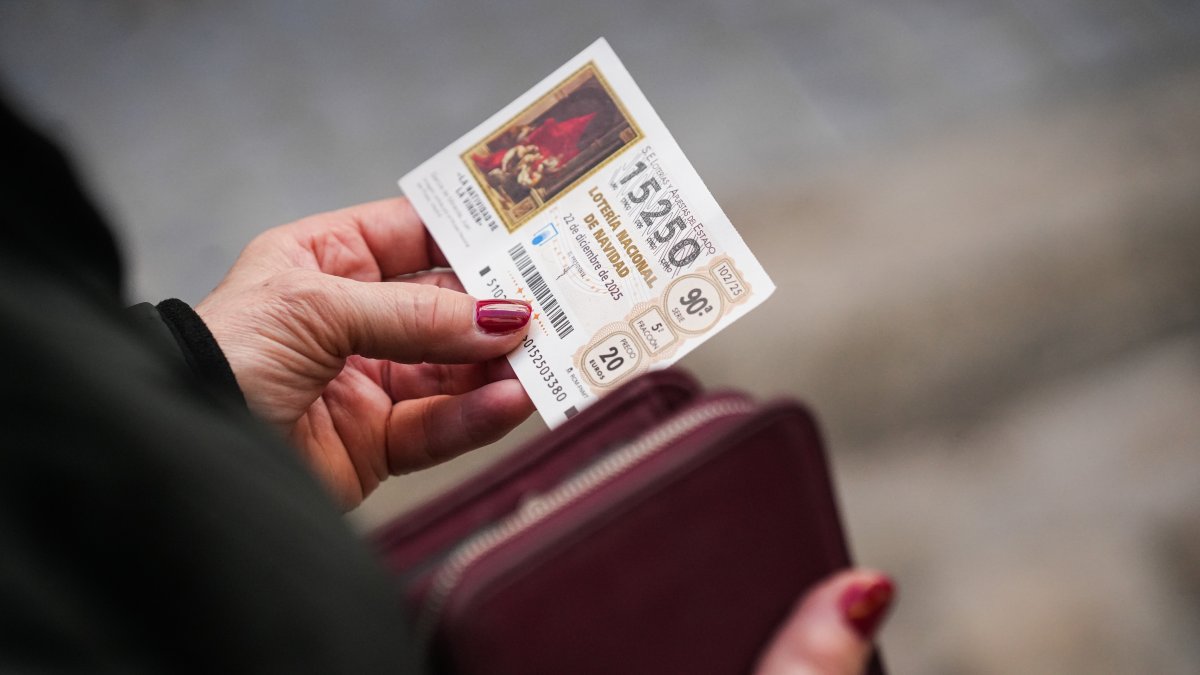 Últimas compras de lotería de Navidad.