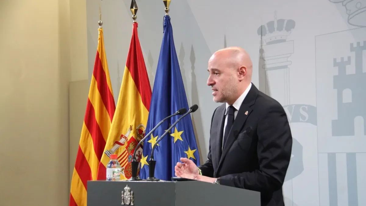 El delegado del Gobierno en Catalunya, Carlos Prieto, hizo ayer balance de las inversiones. - ACN