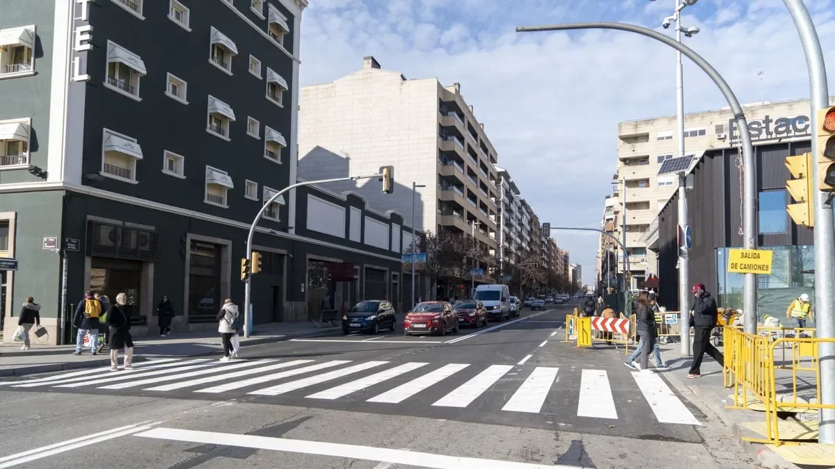 El nuevo paso de peatones junto a la estación de autobuses. - PAU PASCUAL PRAT