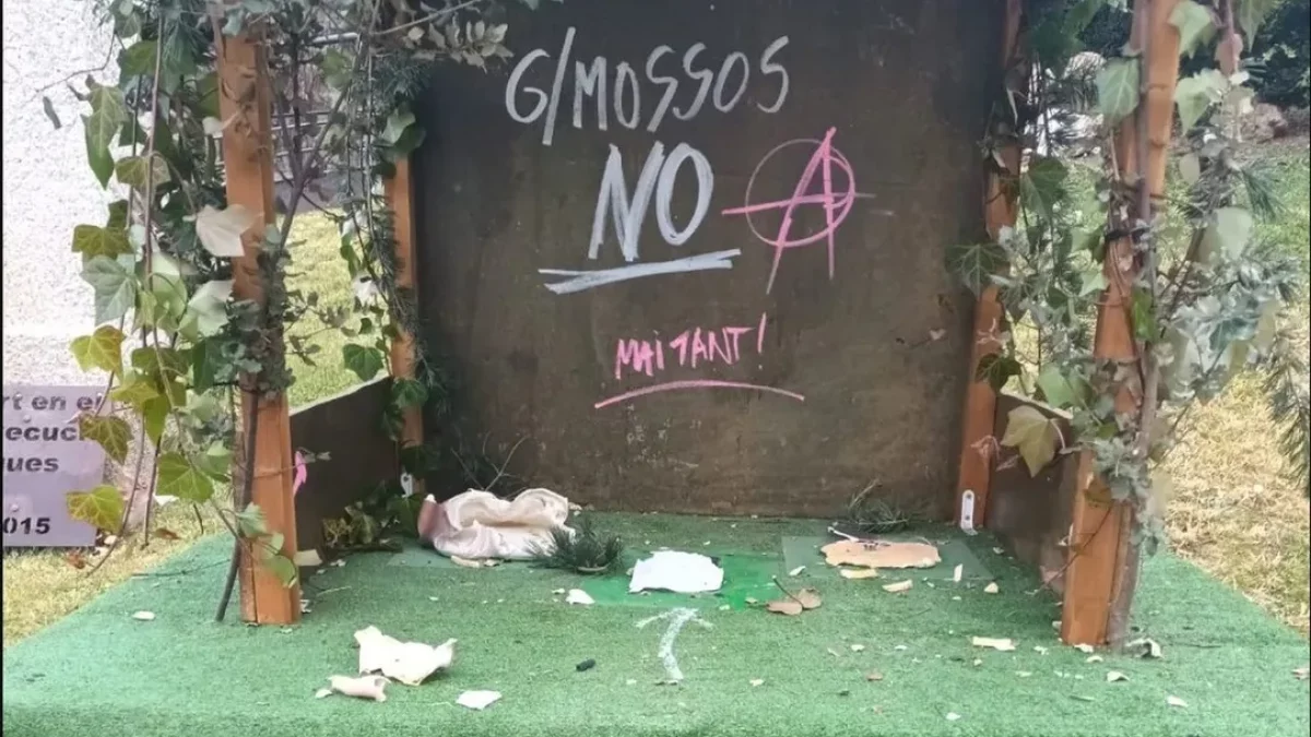 Es van trobar pintades al pessebre. - EDGAR ALDANA