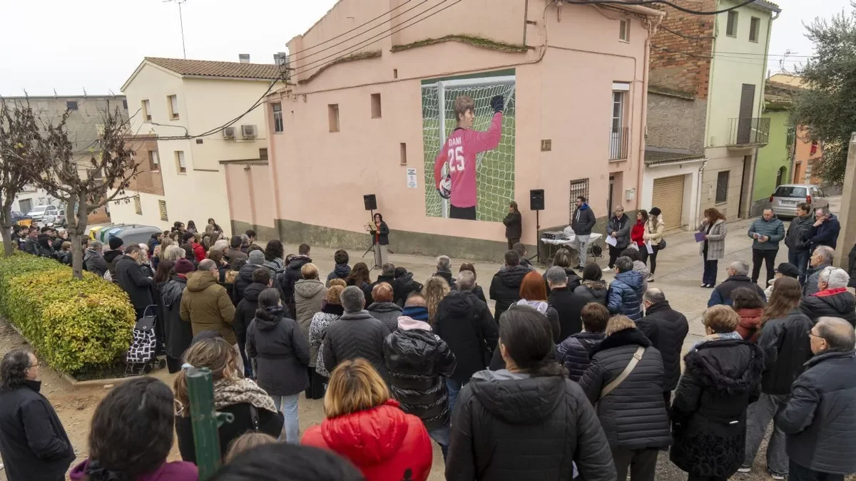 Inauguren el mural en homenatge a Dani Quintana a Almacelles - PAU PASCUAL PRAT