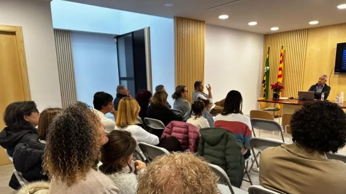 Villarte anunció su renuncia el sábado a los vecinos.