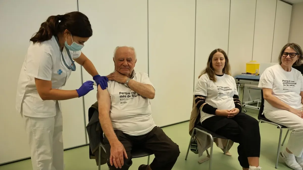 La campanya de vacunació va arrancar el 22 de setembre als CAP. - AMADO FORROLLA