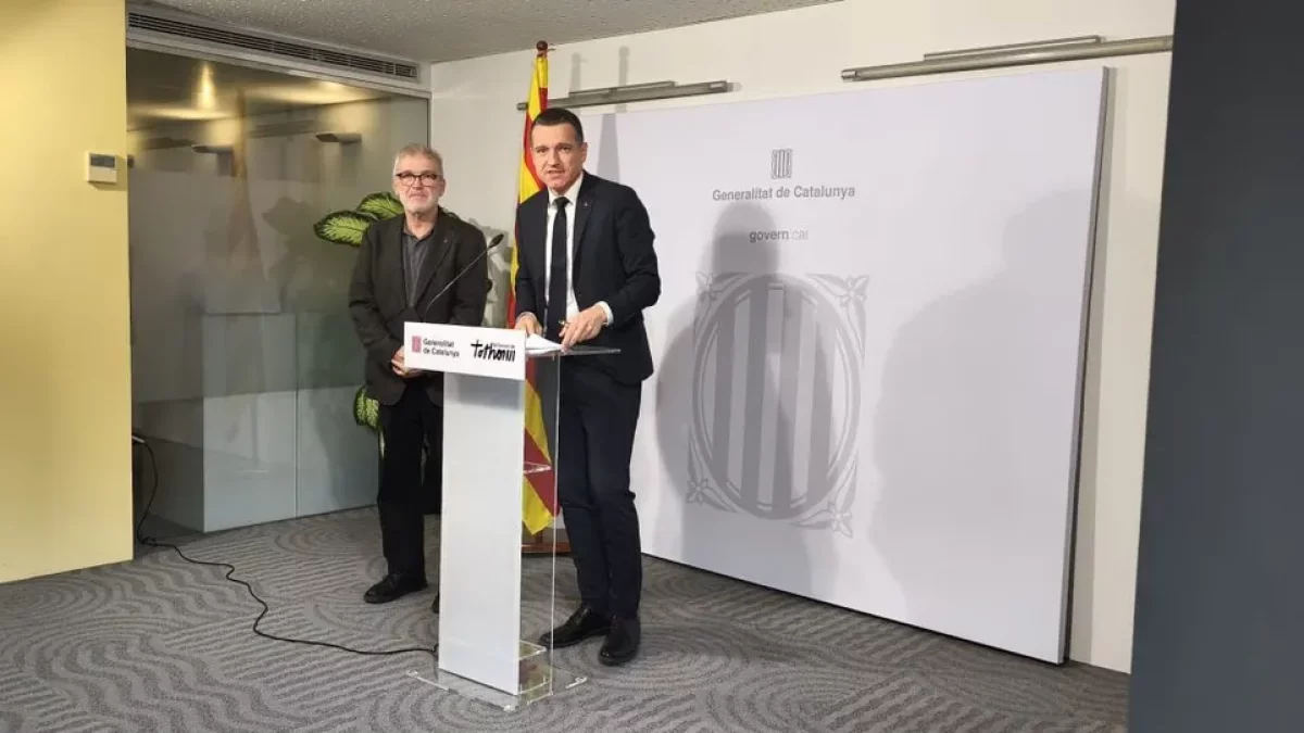 El secretari de Salut Pública i el conseller d’Agricultura van informar del cas de grip aviària. - J. MARTÍNEZ