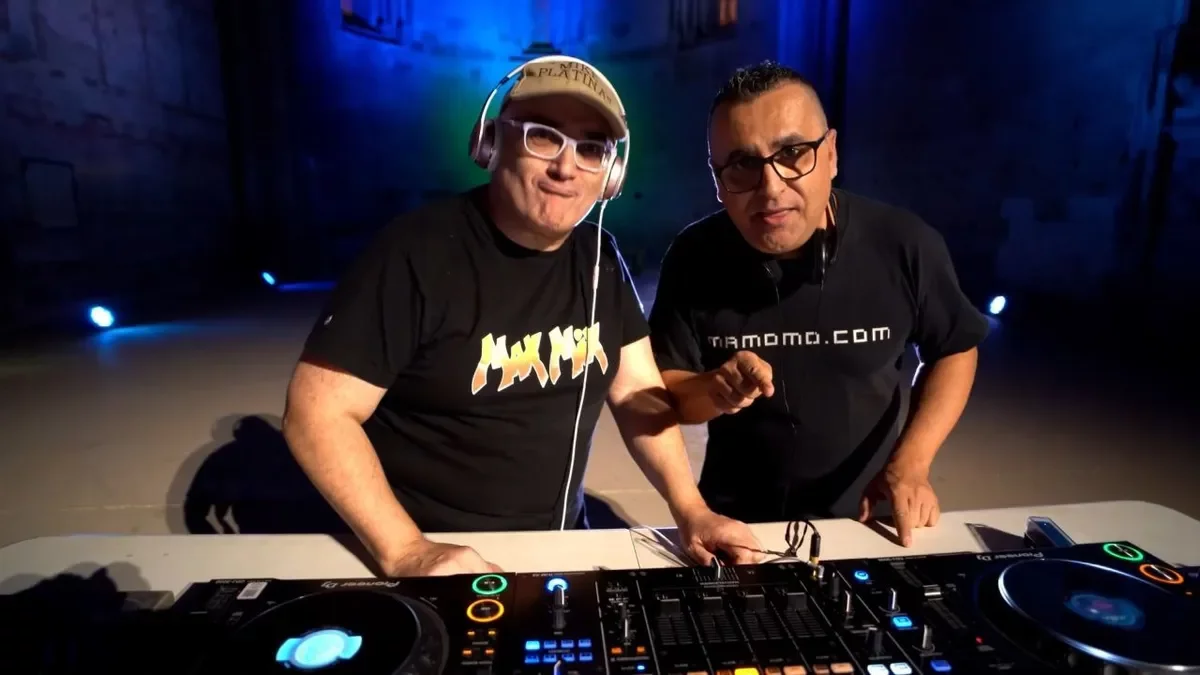 Mike Platinas y Manel López ‘Dj Mamomo’, en ‘Deejay’s de Lleida’. - LLEIDA TV